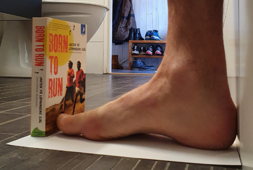 Mät din fot för att hitta rätt storlek på dina löparskor